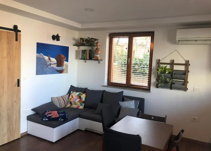 アパート Bella Vista 1 イゾラ